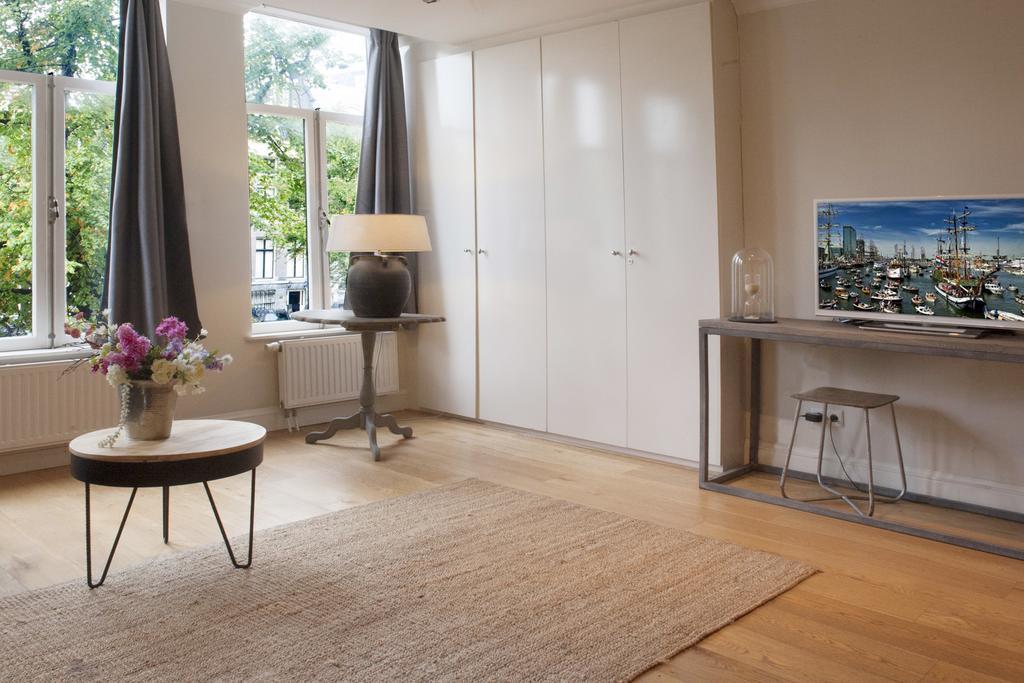 Canal Studio Apartment Амстердам Номер фото